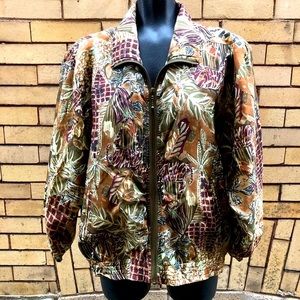 Vintage EVR 100% Silk Jungle Print Bomber Jacket Size Small Oversized Fit